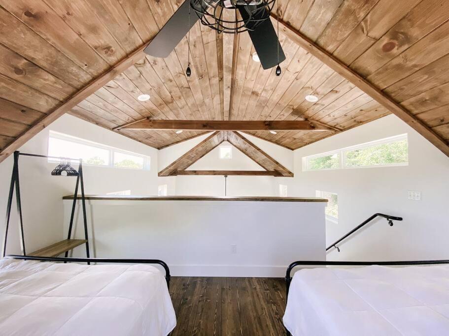 Modern Smoky Mountain Tiny House Lejlighed Pigeon Forge Eksteriør billede